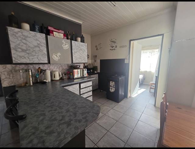 3 BEDROOM HOUSE FOR SALE IN VANDERBIJLPARK SE 6